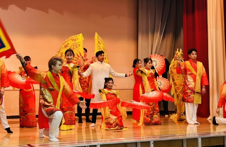 Đầm ấm ngày hội 'Tết cho em' trong cộng đồng người Việt tại Nhật Bản